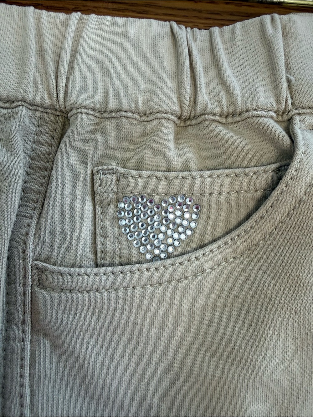 Bling Quacker Factory Sand Dream Jeannes Capris, Pedal Pushers, Skimmer-Stretch - Picture 9 of 16